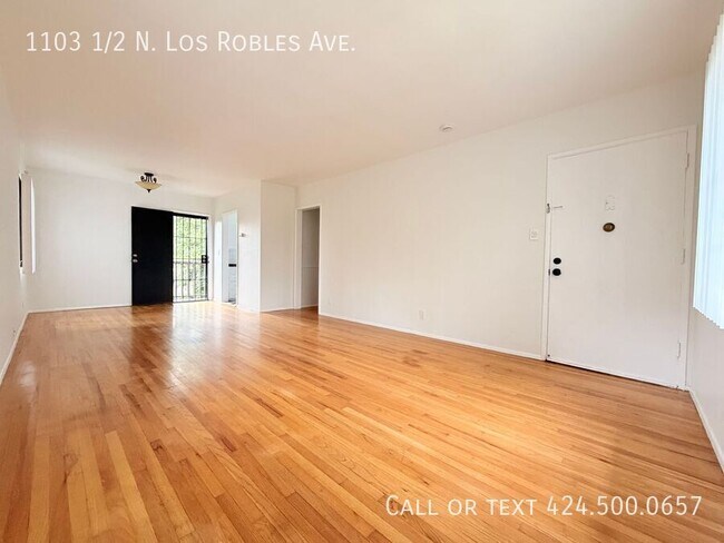 Foto del edificio - 1103 1/2 N. Los Robles Ave.-