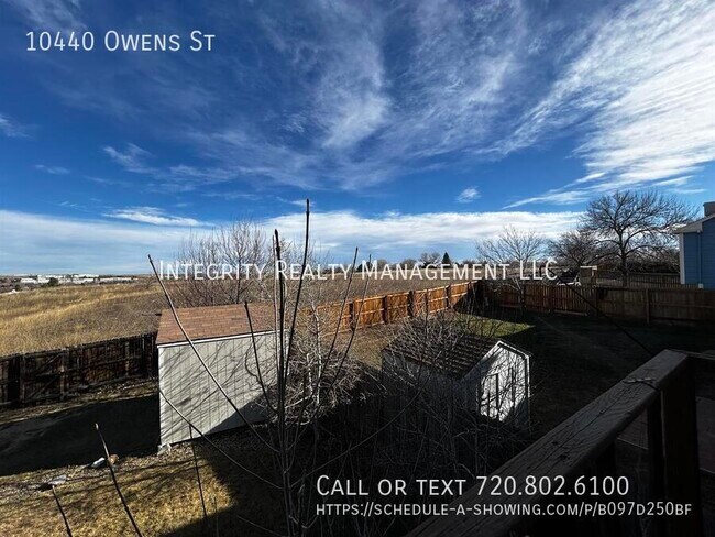 Foto del edificio - 10440 Owens St