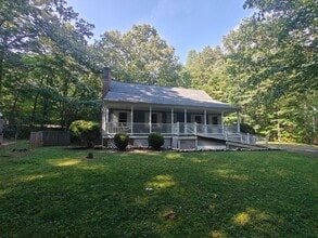 Building Photo - 2900 Deercreek Trail