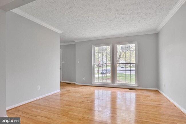 Building Photo - 7802 Shallowbrook Ct