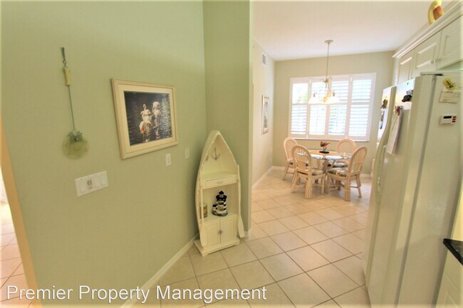 Building Photo - 3 br, 2 bath House - 2386 Magnolia Ave #15