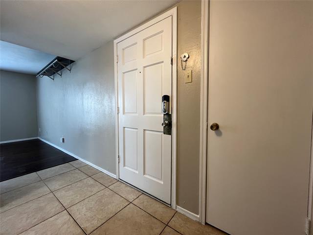Foto del edificio - 5881 Preston View Blvd
