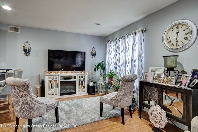 Foto del edificio - 590 Beachway Ave