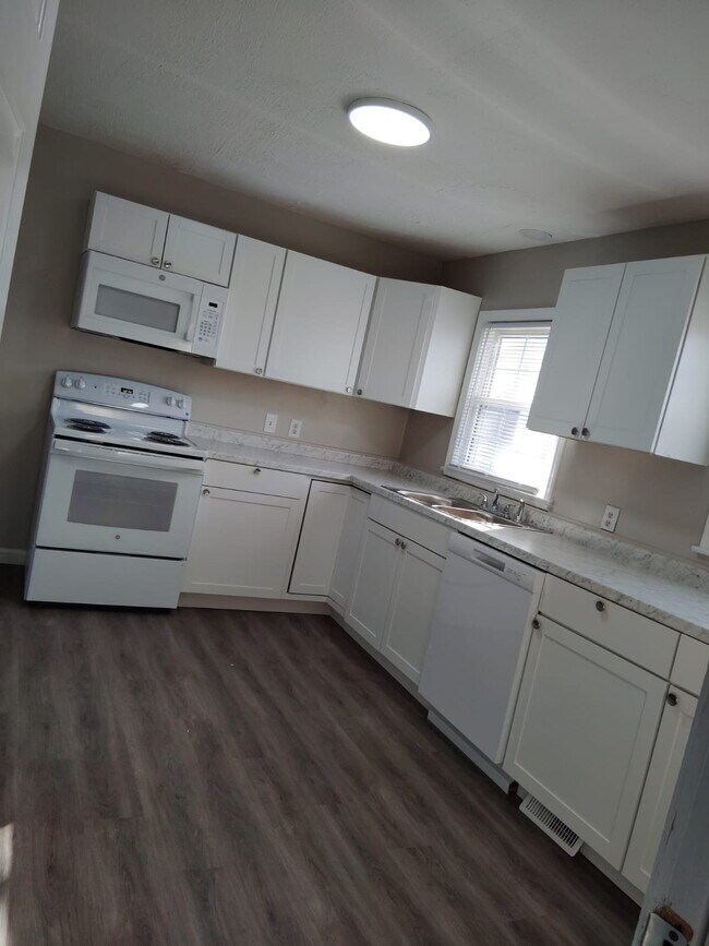 Foto del edificio - 3879 Speedway Cir