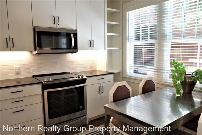 Foto del edificio - 1 br, 1 bath Apartment - 2837 Hemphill