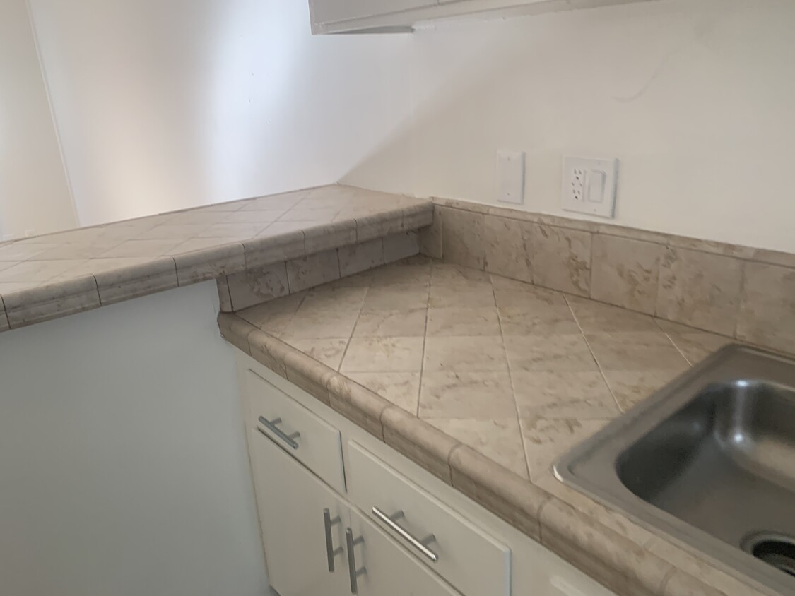 Foto principal - 3755 Clarington Ave