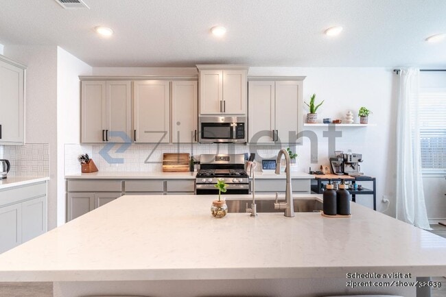 Building Photo - 15705 Singh Dr