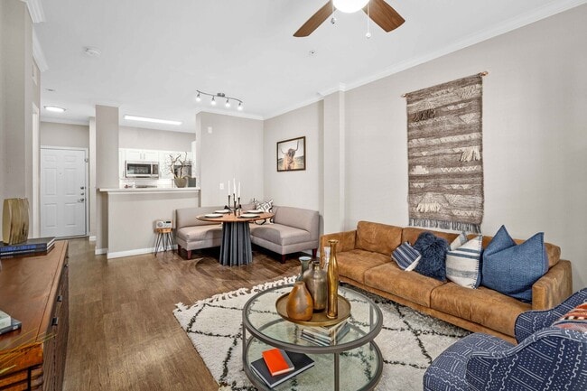 Foto del edificio - Spacious 1-Bed Homes in the Galleria Area!