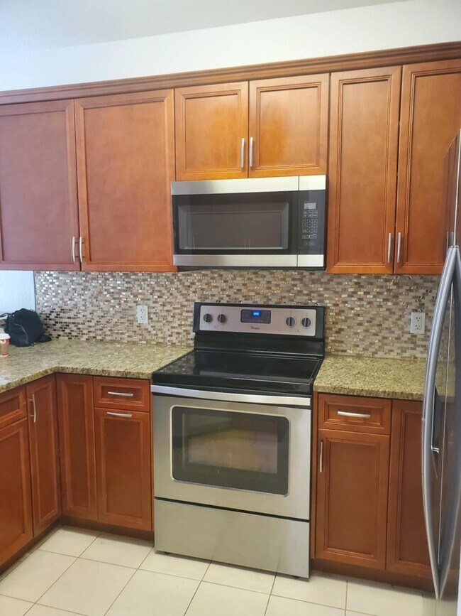 Building Photo - 2227 Shoma Dr