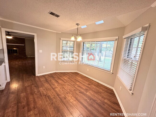 Building Photo - 8177 Kimbrook Dr