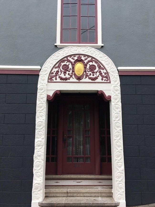 Building Photo - Luminous big apartment For Rent in the hea...