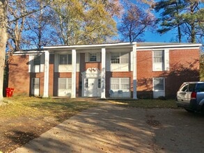 Building Photo - 1108 Weeks St