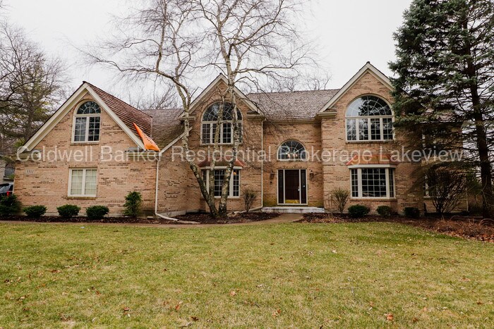 Primary Photo - 3301 Royal Fox Drive, St. Charles, IL, 60174