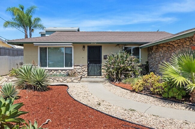 Building Photo - One level single family home in Clairemont...