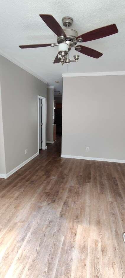 Building Photo - 370 Brentwood Dr