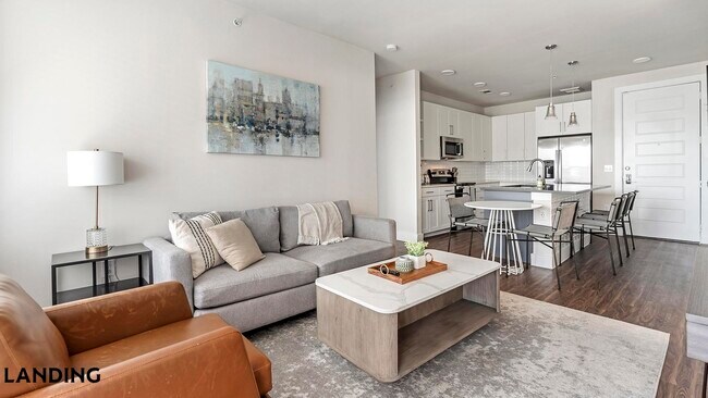 Foto del edificio - 15950 Chase Hill Blvd