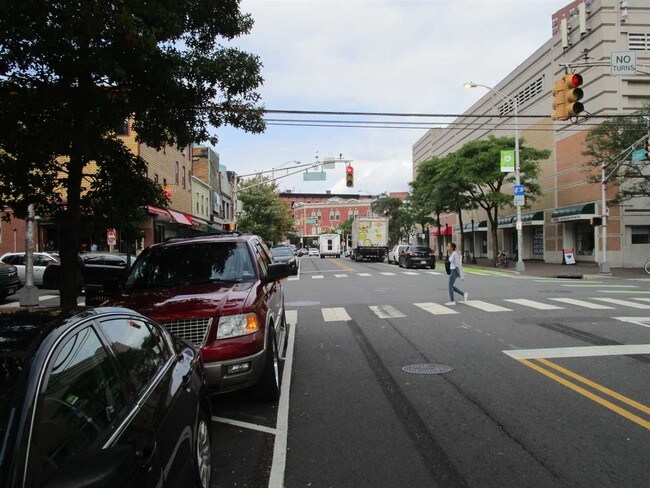 Foto del edificio - 301 Grove St