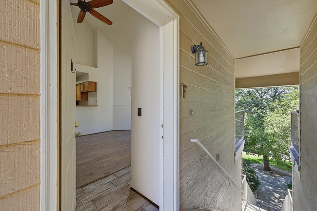 Photo - 4763 White Rock Cir Townhome