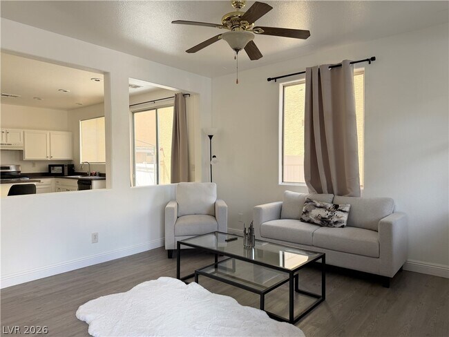 Foto del edificio - 6745 Whipple Wood Way