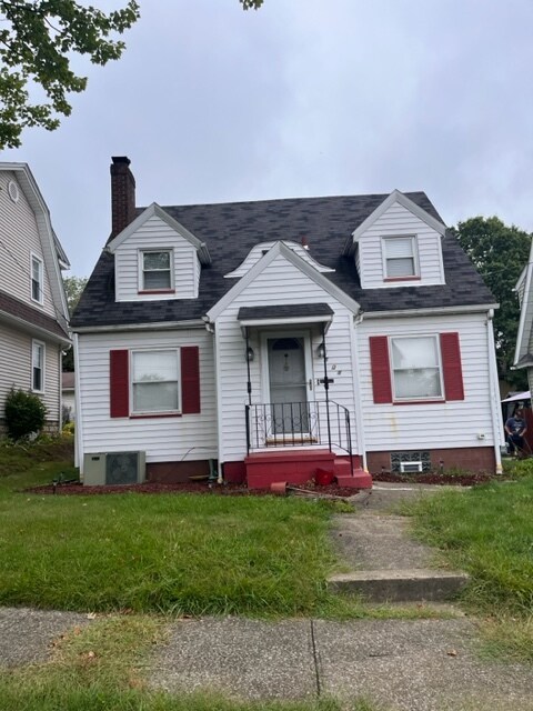 Primary Photo - 808 Young St