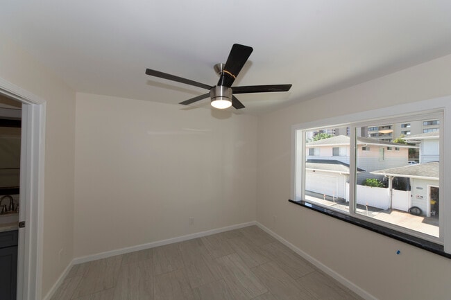 Building Photo - 1068 Kinau St