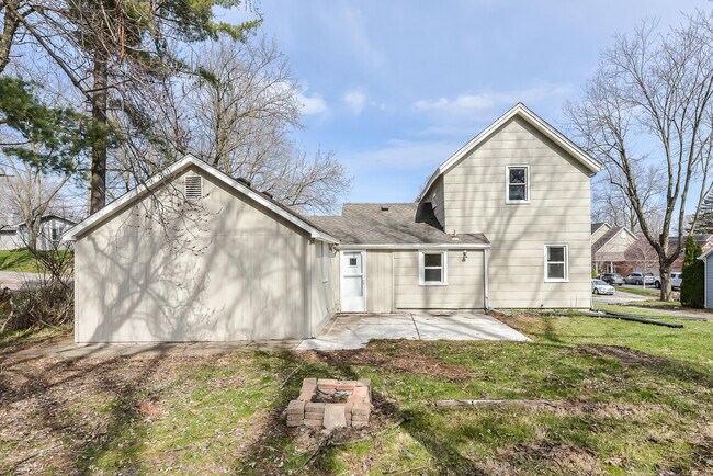 Building Photo - 159 Whitlock St