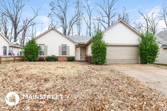 Building Photo - 4672 Crestfield Rd
