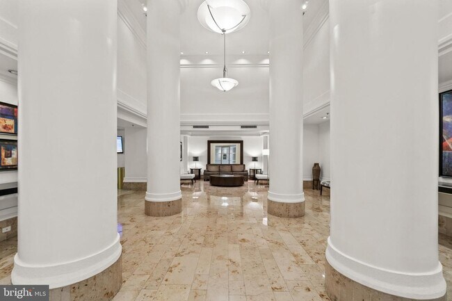 Foto del edificio - 2121 Jamieson Ave