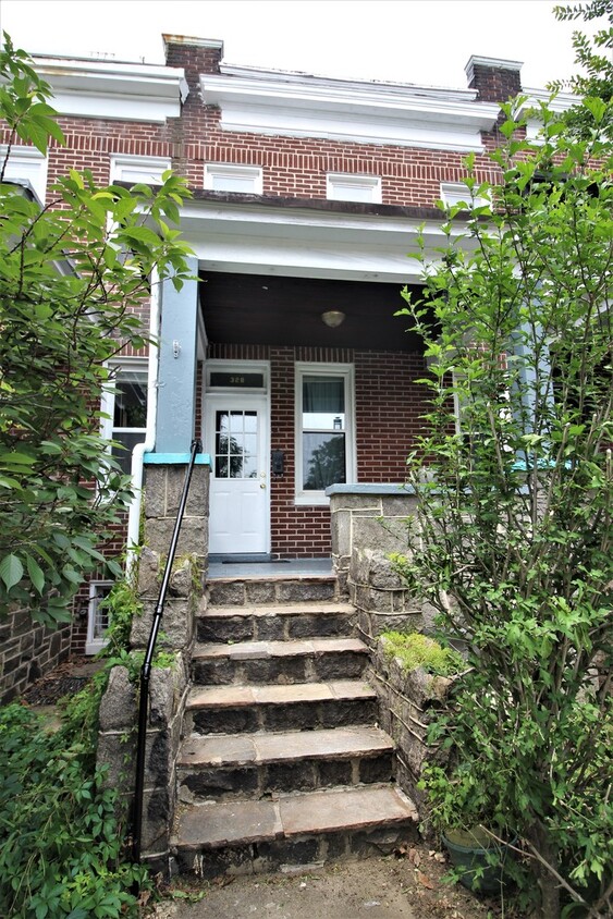 Primary Photo - 2025/2026 JHU Off-Campus 3bd/1ba Rowhouse ...