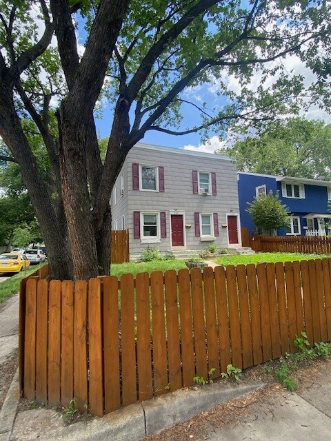 Building Photo - 2701 Cedar Ave S