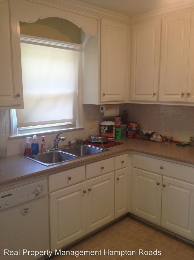 Building Photo - 109 Beechwood Dr