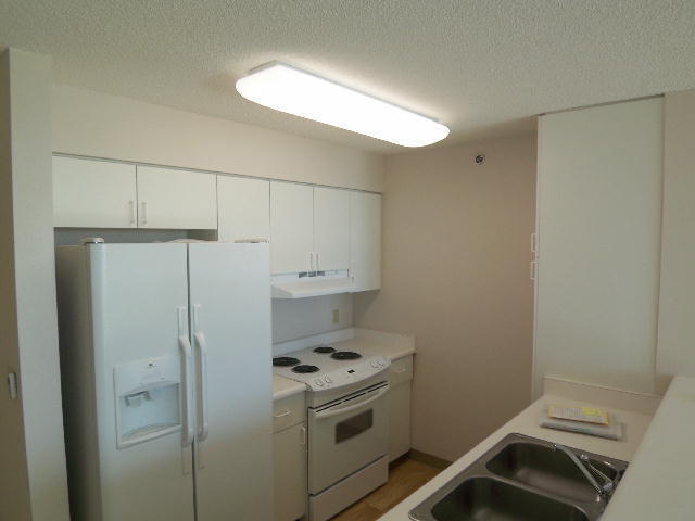 Foto del edificio - 215 N. KING 2/1/2 sec, A/C, c-fan, W/D, lanai