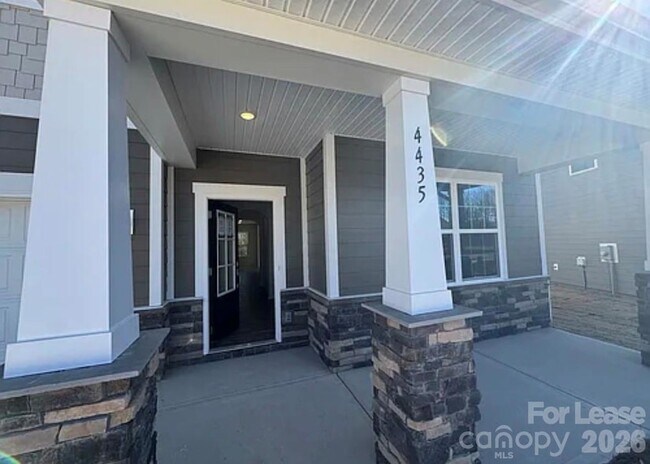 Foto del edificio - 4435 Dusty Orch Rd