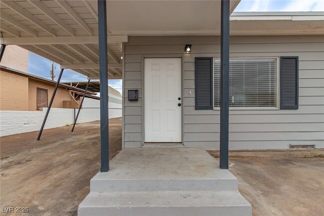Building Photo - 14 Nevada Way