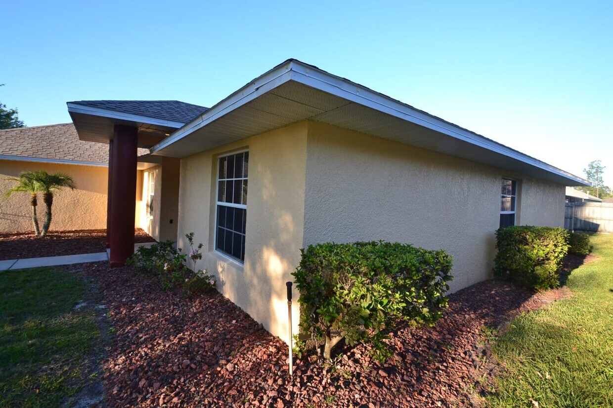 122 Oak Leigh Ct House Rental in Parrish, FL