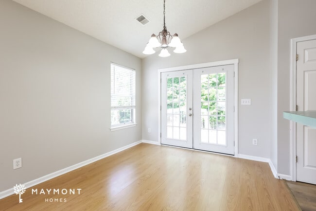 Foto del edificio - 313 Hampton Ridge Dr