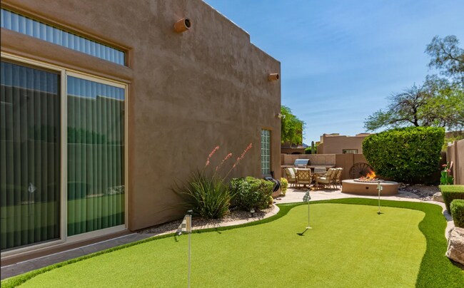 Building Photo - 8324 E Cactus Wren Rd