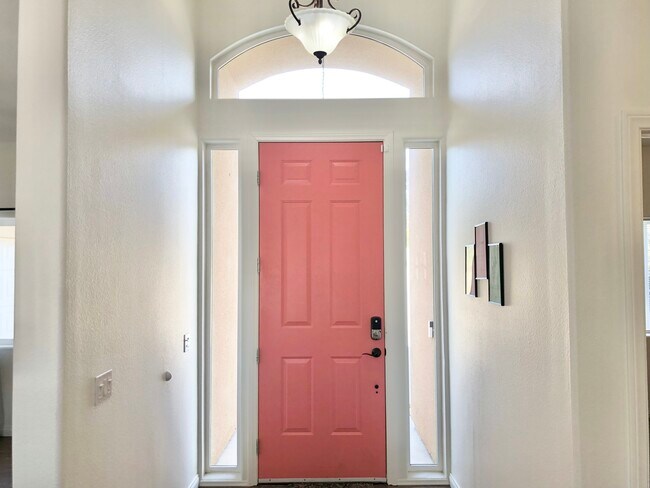 Building Photo - 57655 Sierra Way