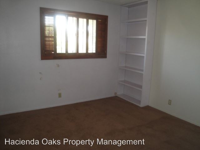 Building Photo - 171 Ross Ln