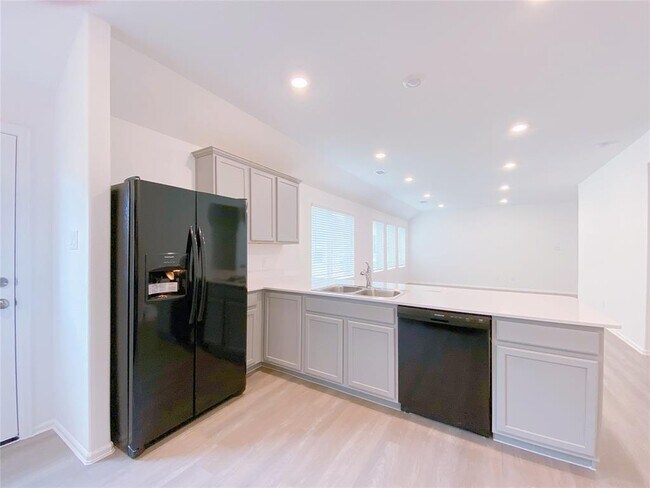 Building Photo - 5919 Dry Brush Pl