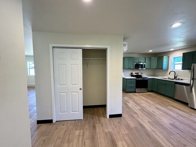 Foto del edificio - 1201-1203-1203 S Atrium Ct