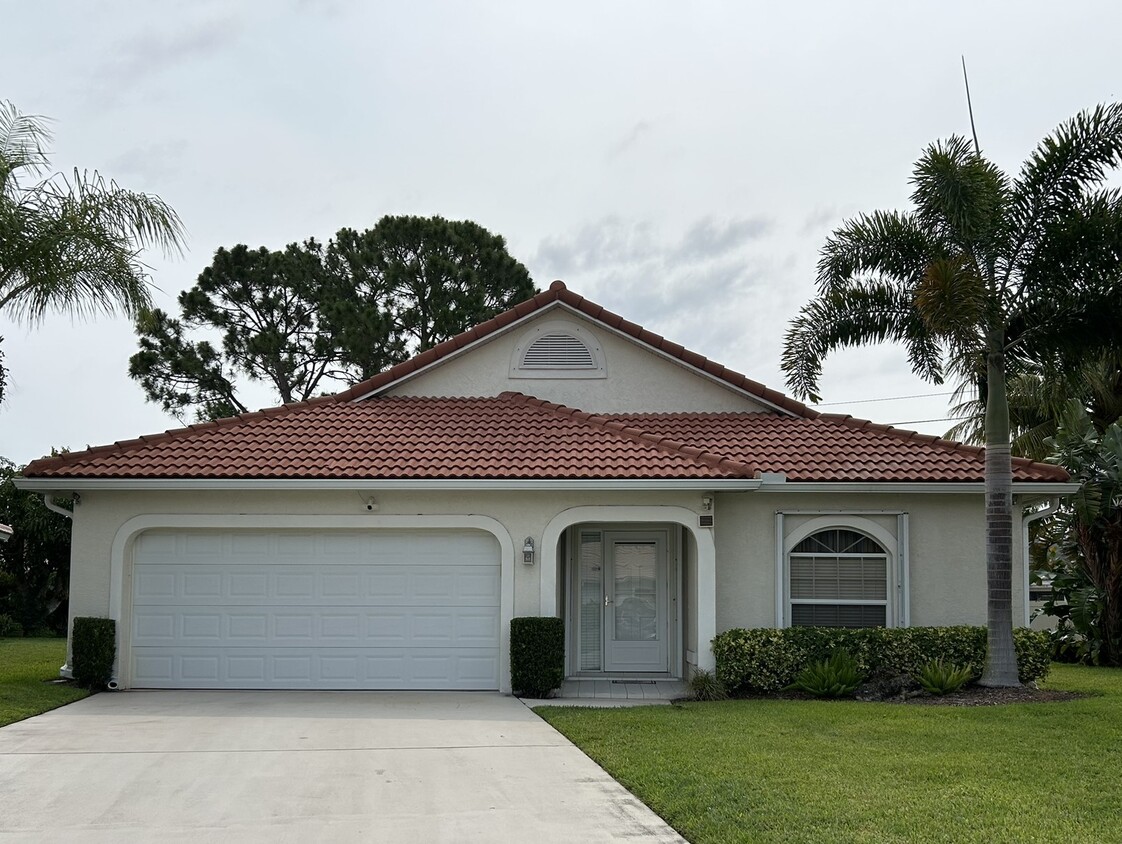 Foto principal - 4349 SE Scotland Cay Way