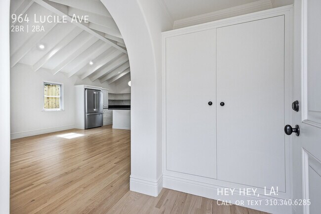 Building Photo - 964 Lucile Ave