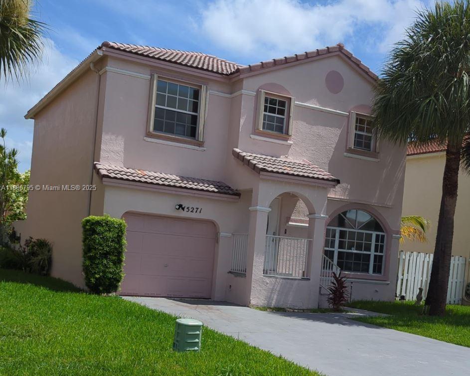 Foto principal - 15271 NW 6th Ct