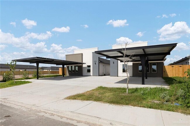 Foto del edificio - 21 Hilltop Ave