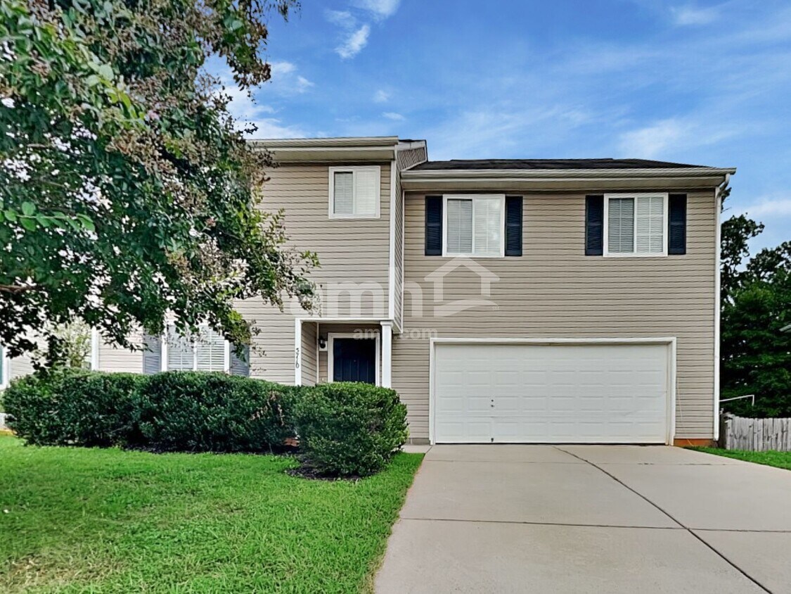 Foto principal - 5710 Waterpoint Dr