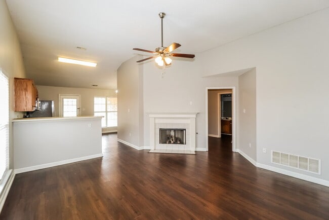 Building Photo - 9111 Kaitlyn Dr S