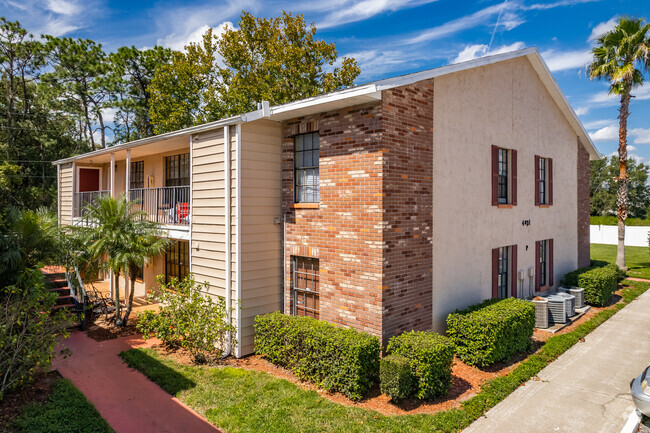 21101 Voyager Blvd Land O Lakes, Florida - Glendale Villas Condominiums