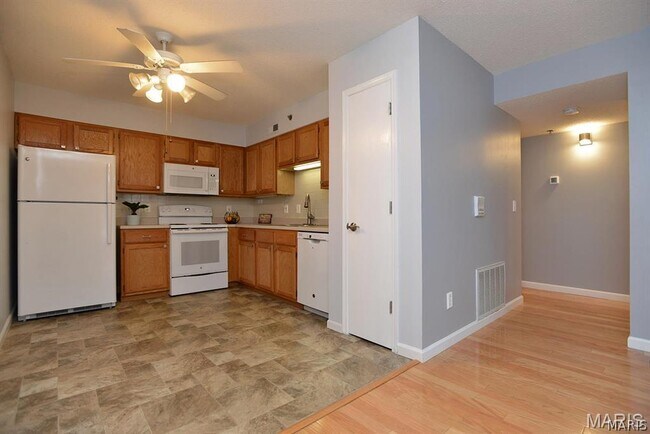 Foto del edificio - 4300 Forder Gardens Pl