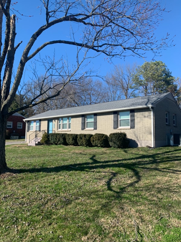 Photo - 317 Bonnaridge Dr House